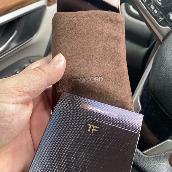 Brand new authentic Tom Ford Body Heat Luxe Eyeshadow Palette in Box w Pouch - Picture 8 of 8